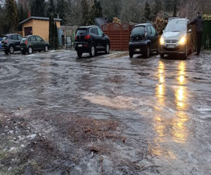 Ostrożnie! Szklanka, lodowisko, gołoledź!