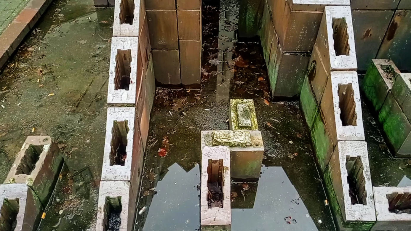 "Labirynt" w centrum Szczecina od lat niszczeje