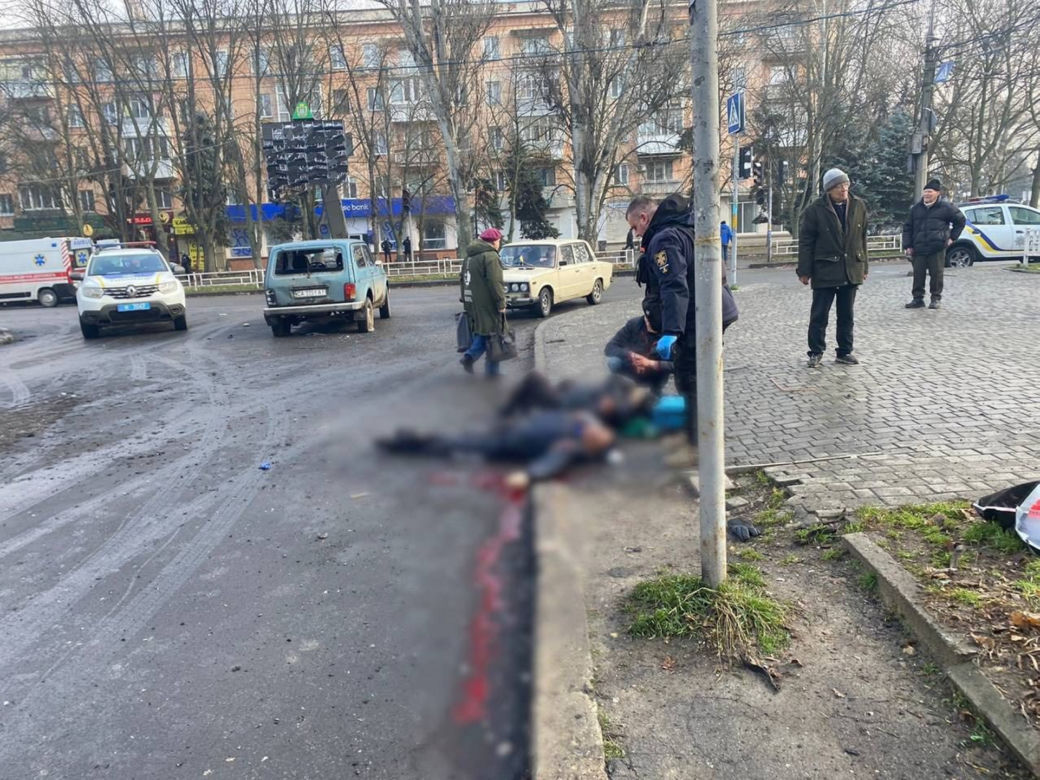 Ukraina. Ostrzał Chersonia 24 grudnia