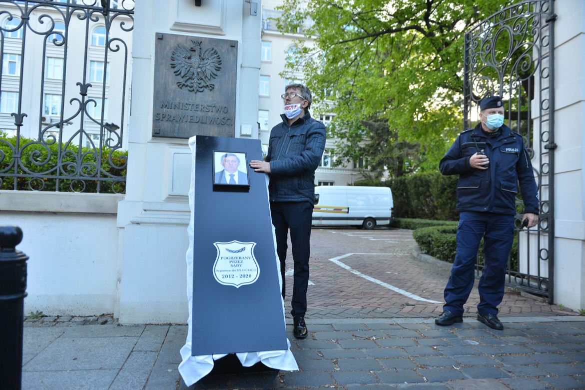 Protest przedsiębiorców pod kancelarią premiera
