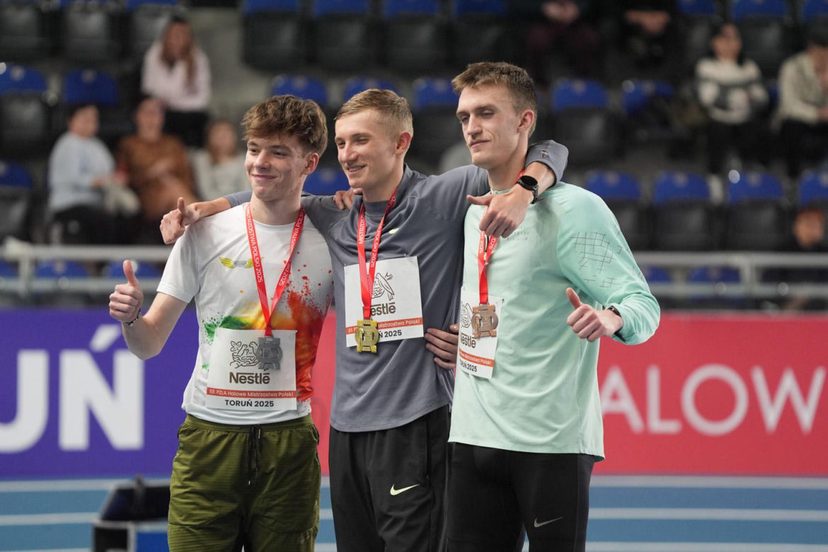 Halowe Mistrzostwa Polski 2025 w Arenie Toruń. Zdjęcia kibiców z trybun i sportowców