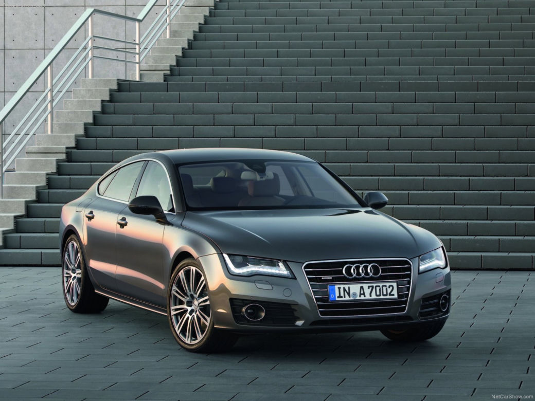Audi A7 hatchback, model 2011