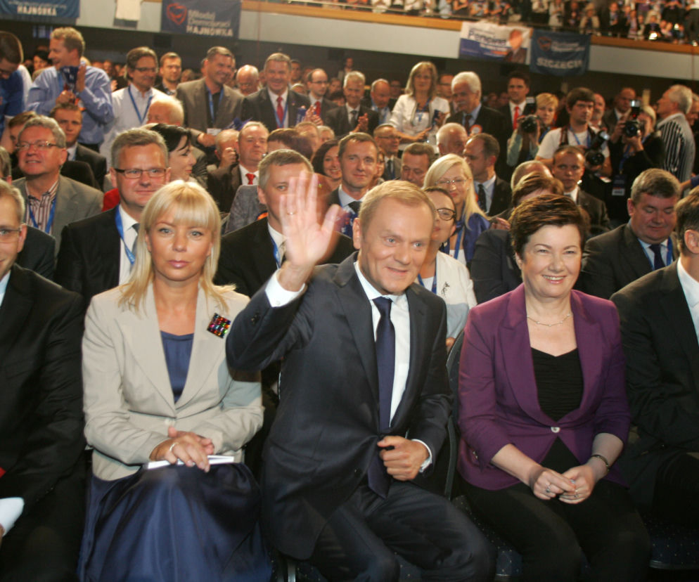 ULTIMATUM DLA KWIATKOWSKIEGO: DYMISJA LUB TRYBUNAŁ.
