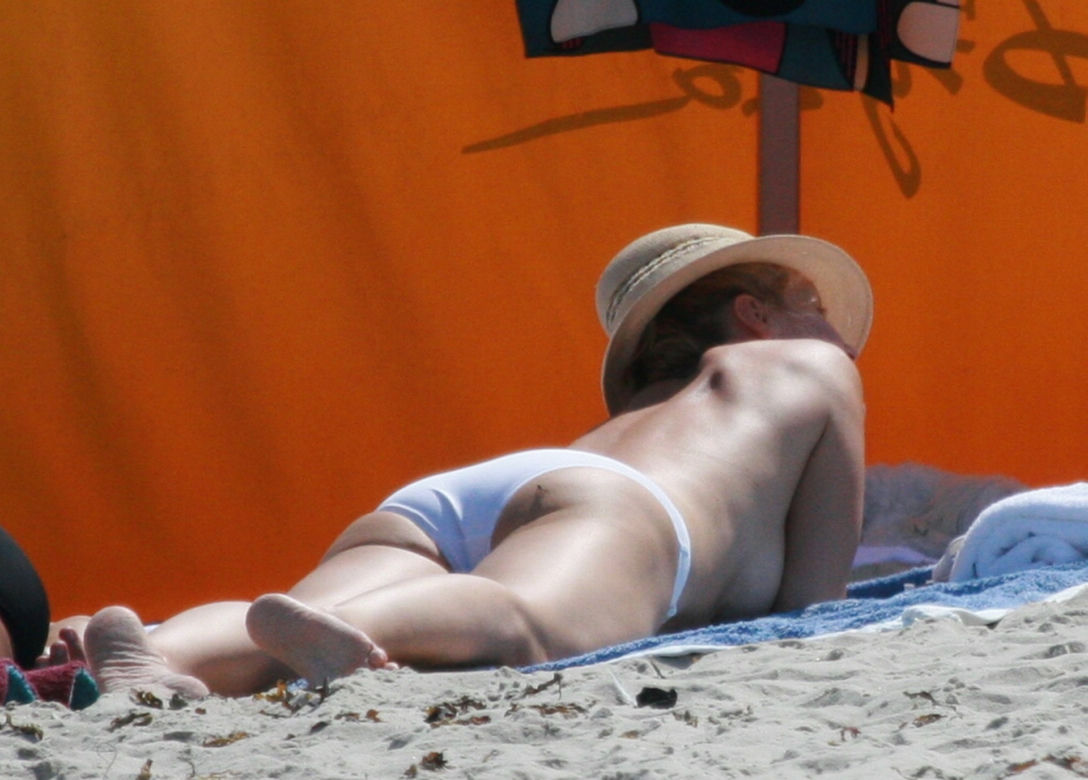 Beata Ścibakówna zachwyca na plaży