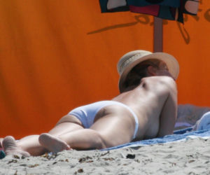 Beata Ścibakówna zachwyca na plaży