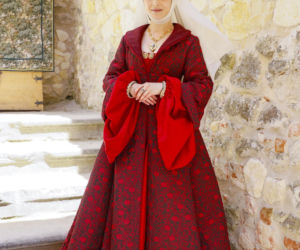 Baby boom w polskim show-biznesie. Gwiazda seriali TVP pokazała ciążowe krągłości