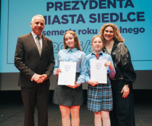 Najzdolniejsi uczniowie odebrali stypendia Prezydenta Miasta Siedlce