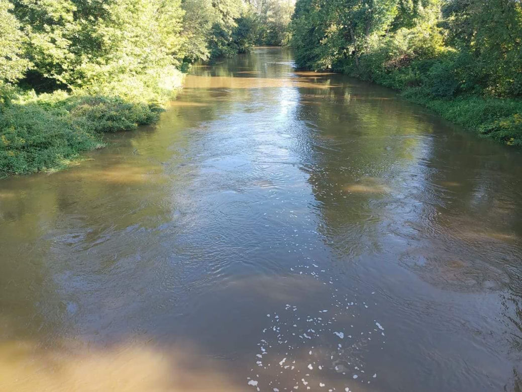 Tragiczny wypadek nad rzeką w powiecie ostrowskim