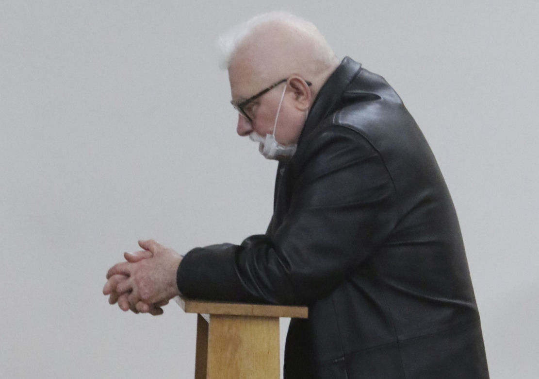 Lech Wałęsa na niedzielnej mszy