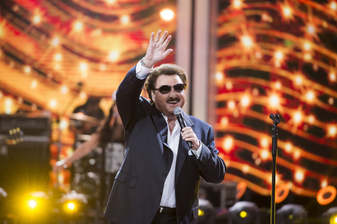 Krawczyk śpiewa disco polo?! Niedługo premiera "Krzysztof Krawczyk - całe moje życie"