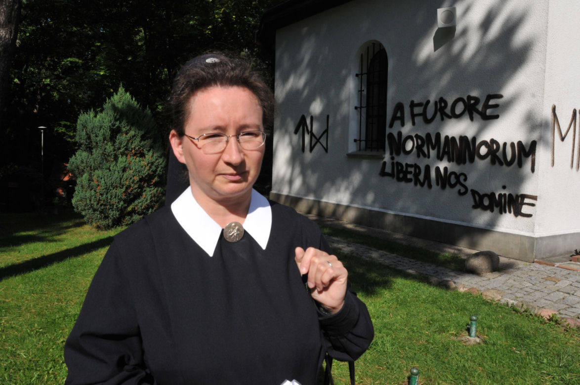 Sataniści sprofanowali sanktuarium na Górze Chełmskiej
