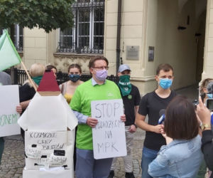 Protest przeciwko podwyżce cen biletów w MPK Wrocław