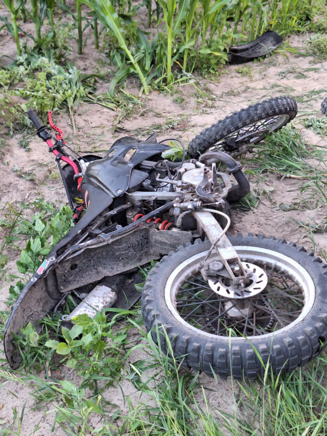 Potworne zderzenie motocyklistów. Ratownicy godzinę walczyli o życie 18-latka