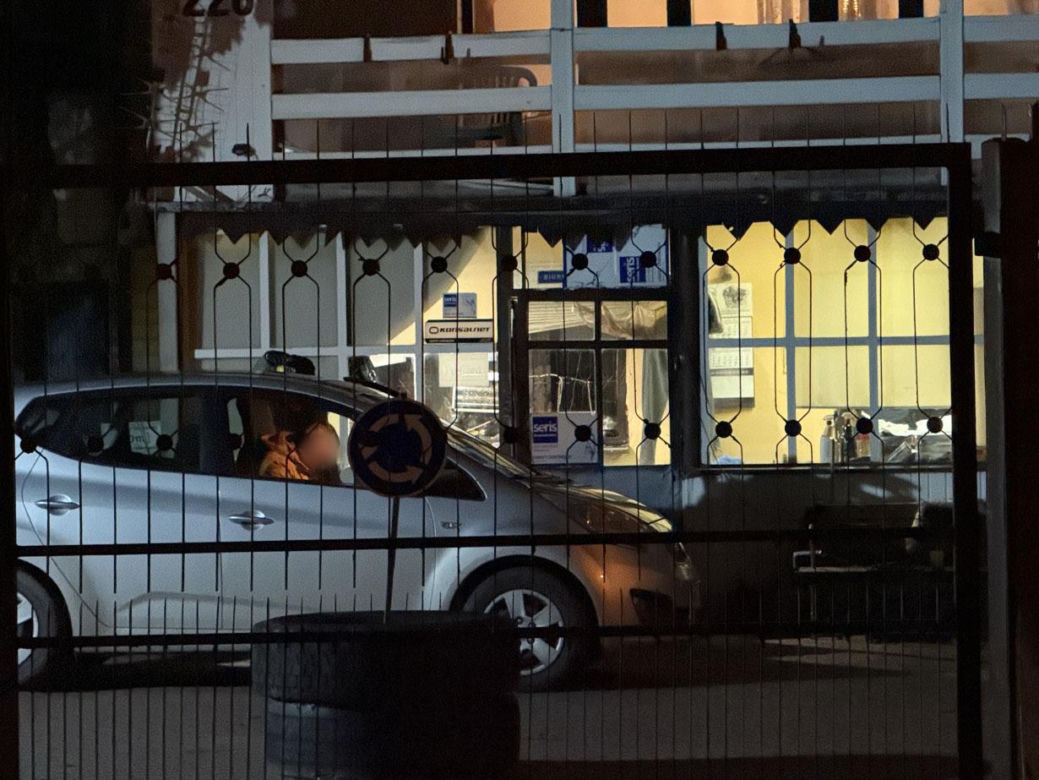 Napad na stację paliw w Markach! Sprawca zranił nożem pracownika i uciekł z pieniędzmi