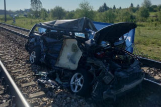 Tragiczny wypadek na przejeździe kolejowym