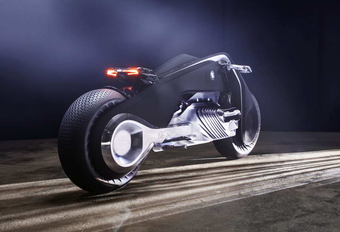 BMW Vision Next Concept 100 – bez kasku, bez upadków