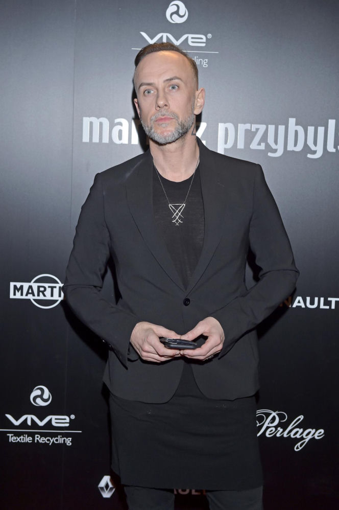 Kiedyś mroczny metalowiec z podziemia. Tak na przestrzeni lat zmieniał się Adam Darski z Behemotha