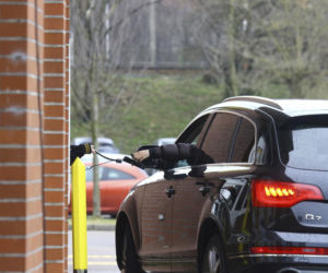 Marta Kaczyńska kupiła synowi obiad w fast foodzie