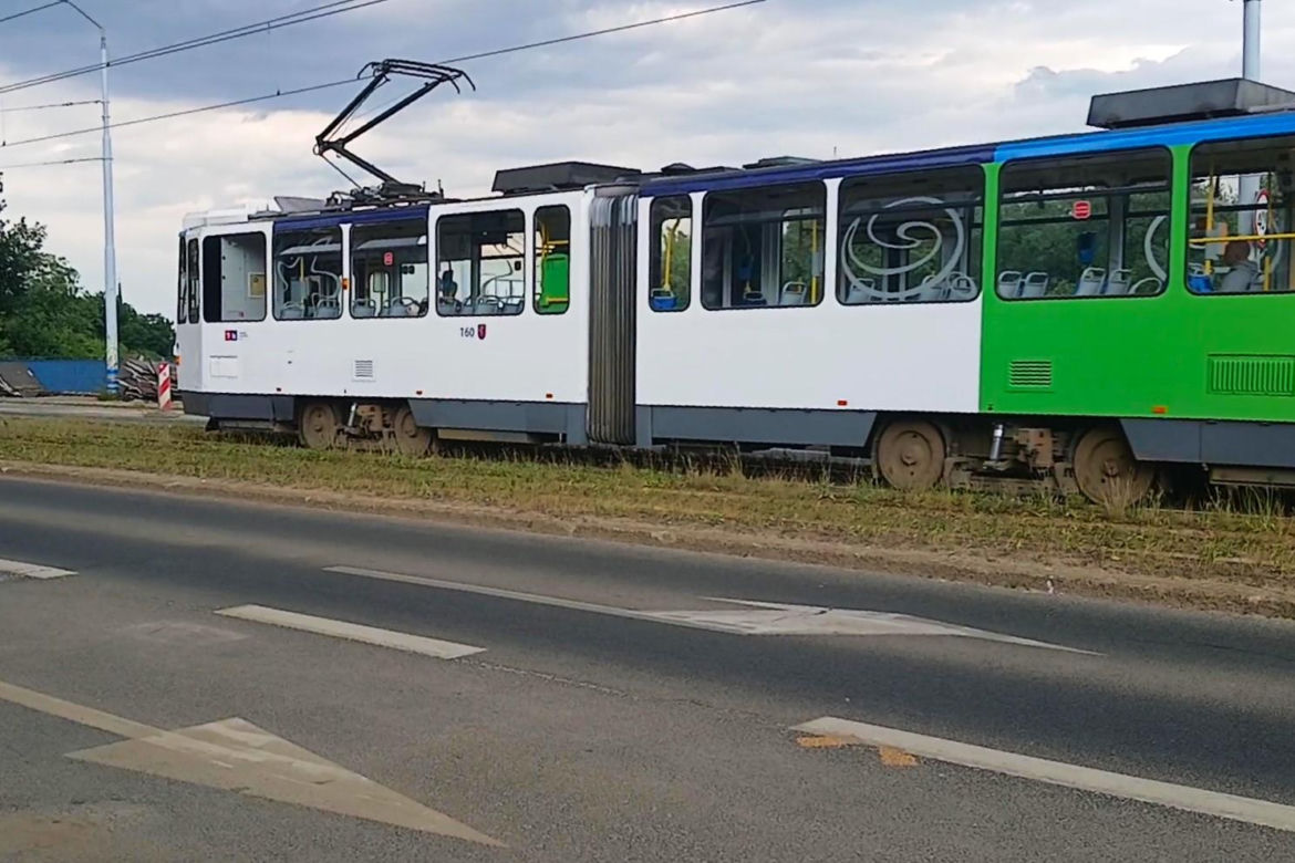 Al. Powstańców Wlkp. przed przebudową