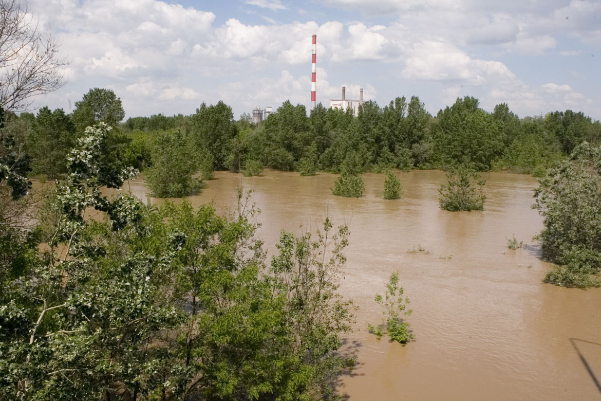Wisła zalewa stolicę
