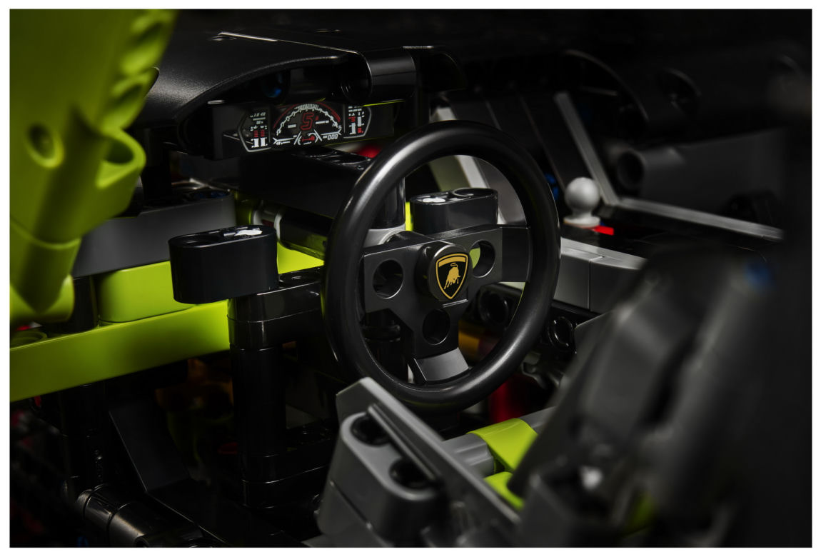 LEGO Technic Lamborghini Sian FKP 37