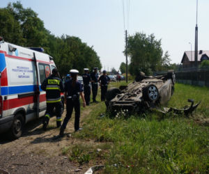 nieoznakowany radiowóz Opel Insignia