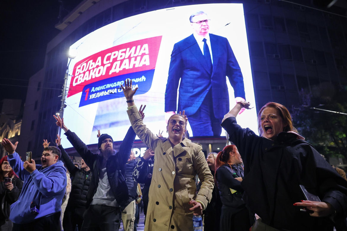 Głosowanie zakończone, ale emocje nie opadają. W Serbii policja szykuje się na demonstracje