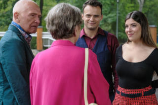 Barwy szczęścia odc. 3290. Tolek Koszyk (Marek Siudym), Basia (Sławomira Łozińska), Agata (Natalia Zambrzycka), Ignacy (Olaf Staszkiewicz)