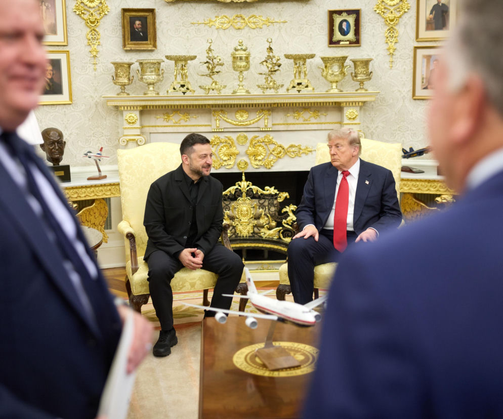 Prezydenci Zełenski i Trump w Gabinecie Owalnym. O relacjach Ukrainy i USA przeczytasz na SE Portal Obronny.