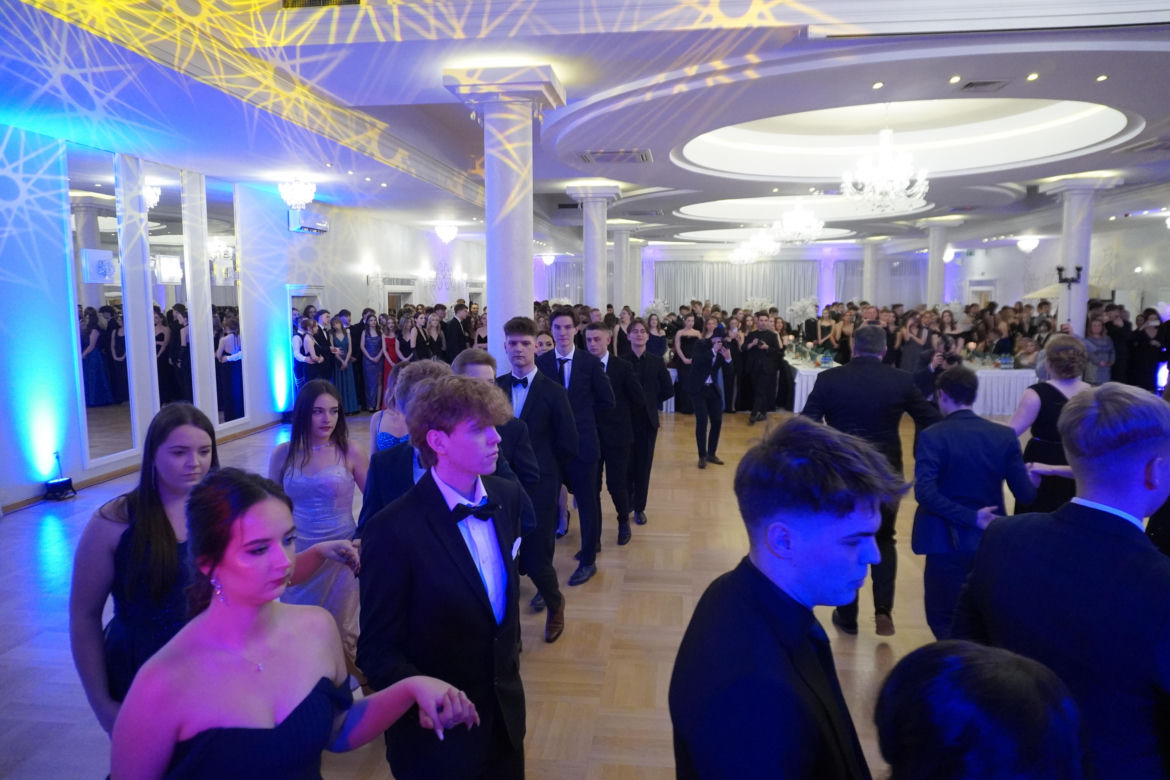 Studniówka III LO w Rzeszowie 