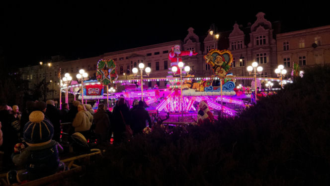 Miasto rozbłysło świąteczną magią! Tłumy na wielkim otwarciu Bydgoskiego Jarmarku Świątecznego