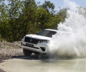 2020 Toyota Land Cruiser 