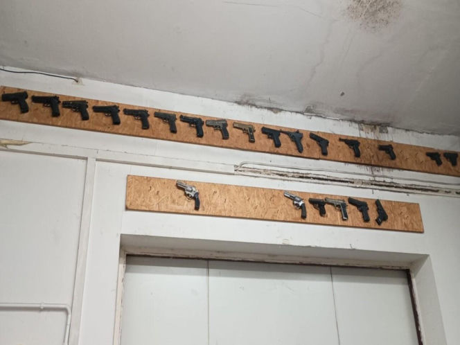 Grójec: Kryminalni znaleźli nielegalny arsenał. Szokujące odkrycie policjantów