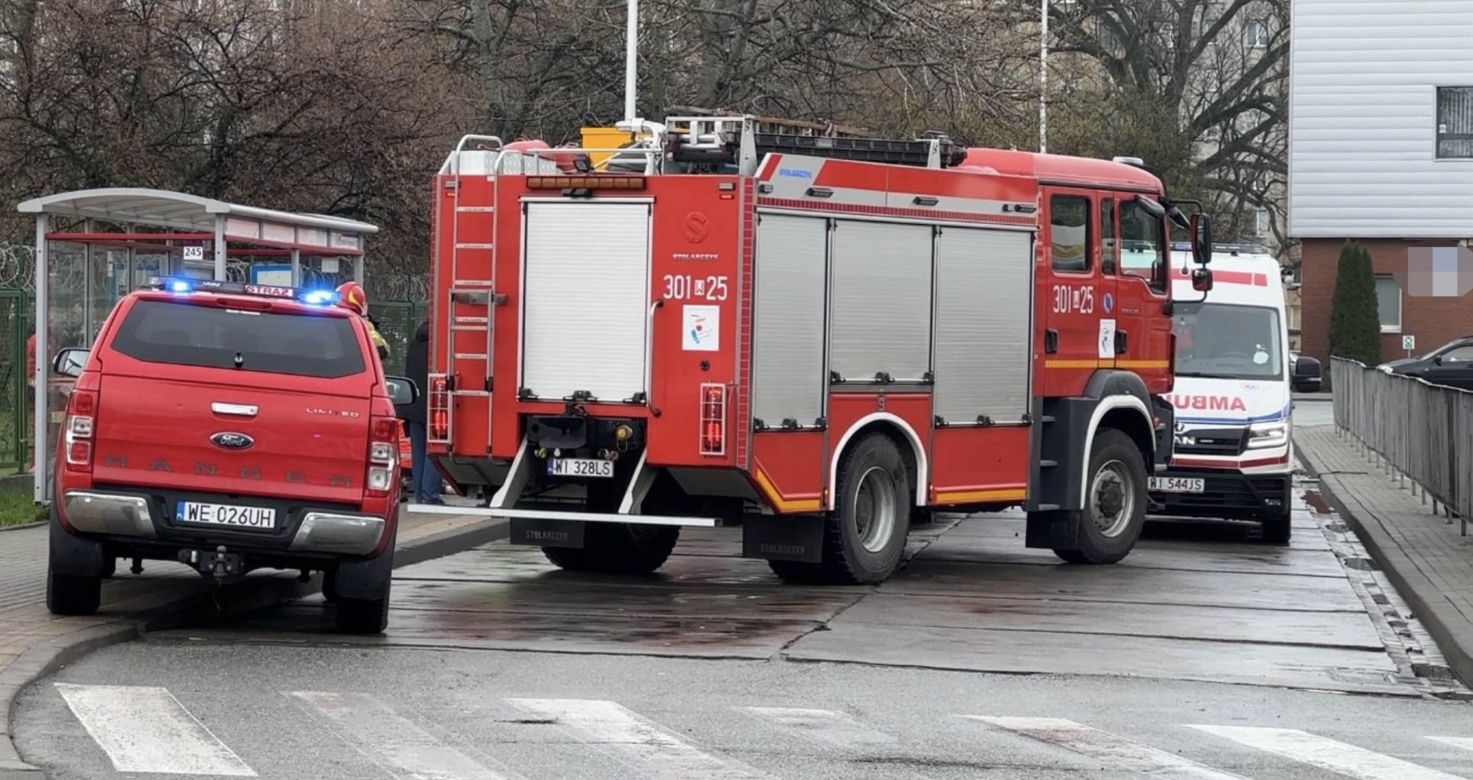 Walka o życie na pętli autobusowej. Mężczyzna zmarł
