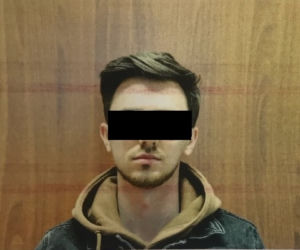 Oszukiwał na fałszywego kuriera. Oszukani..oddawali mu sprzęt do rąk