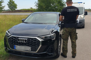 Mundurowi mieli nosa - z daleka wyczuli Audi Q3 pochodzące z przestępstwa