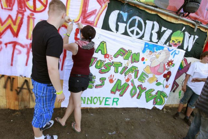 PRZYSTANEK WOODSTOCK 2012: Jak BAWILI SIĘ uczestnicy festiwalu - DUŻO ZDJĘĆ