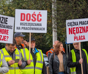 Pracownicy Grupy Azoty wyszli przed siedzibę spółki. Domagają się zmian i podwyżek