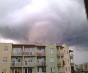 Trąba powietrzna nad Kaliszem 2011