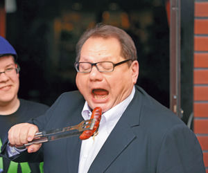 Milioner dzięki polityce