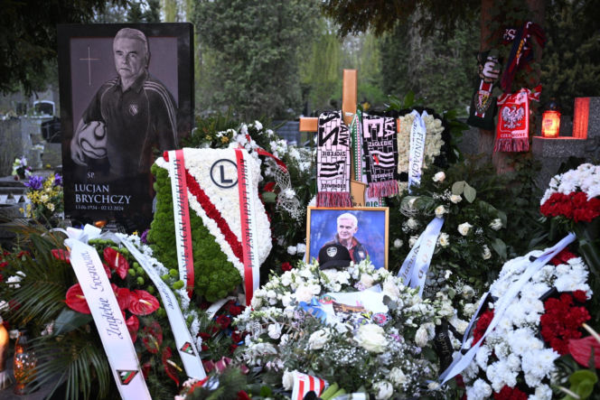 Tak wygląda grób Jacka Magiery po pogrzebie