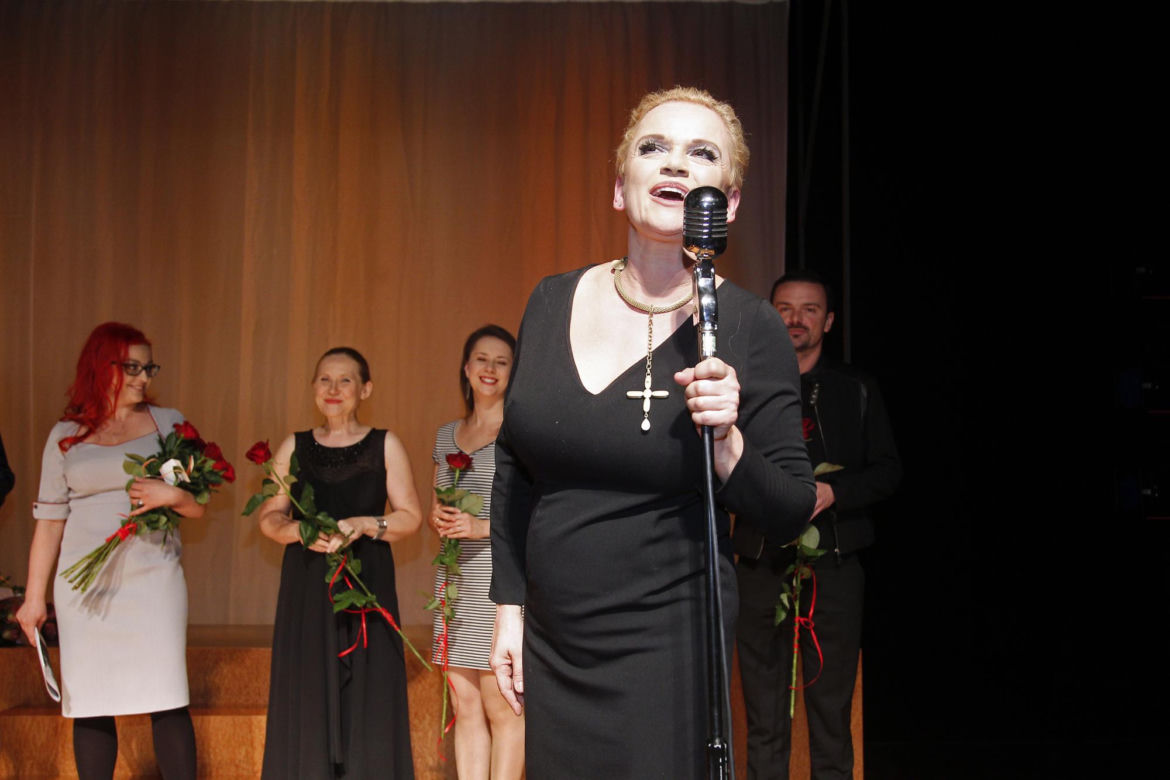 Katarzyna Figura jako Kalina Jędrusik