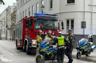 Pilna akcja służb w centrum Kielc. Zablokowana ulica Wesoła