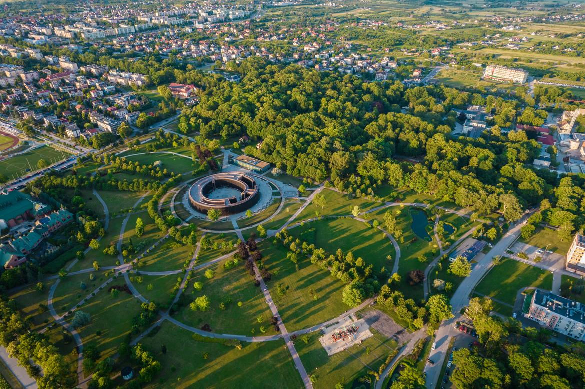 Tężnia w Busku-Zdroju ubiega się o tytuł najlepszego produktu turystycznego 2023 w Polsce