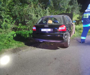 Ciechanów. Zatrzymał się, by pomóc kobiecie! Doprowadził do czołowego zderzenia!
