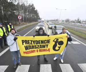 Mają dość korków, chcą buspas. W godzinach szczytu protestowali na pasach