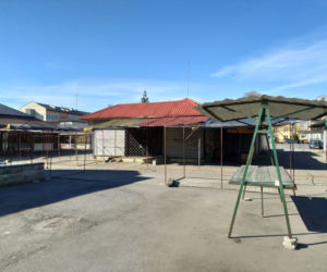 Place targowe w Tarnowie opustoszały