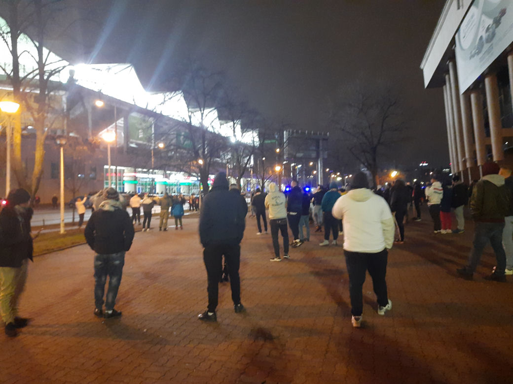 Kibice zgromadzeni podczas meczu Legia-Warta Poznań