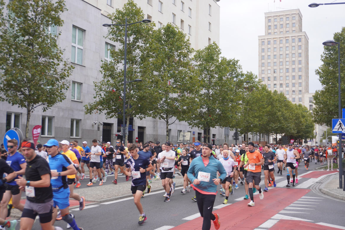 Uczestnicy Maratonu Warszawskiego 2025