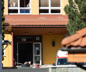 Atak nożownika w szkole! Uczeń zabił nauczycielkę i zranił koleżankę